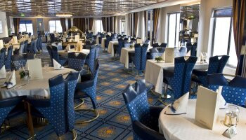 1548636373.307_r269_Hurtigruten Cruise Lines MS Kong Harald Interior Restaurantjpg.jpg